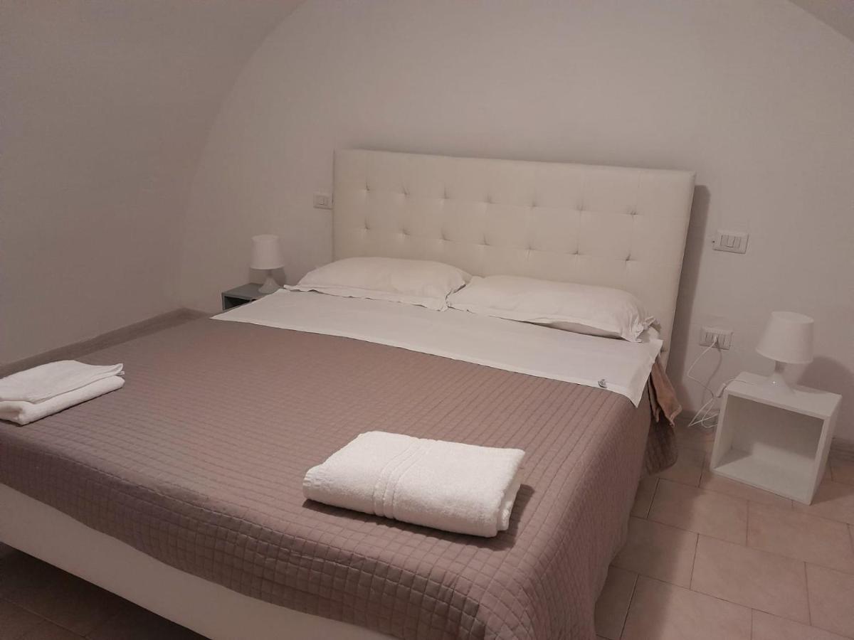 Di Fronzo Guest House A Triggiano Buitenkant foto