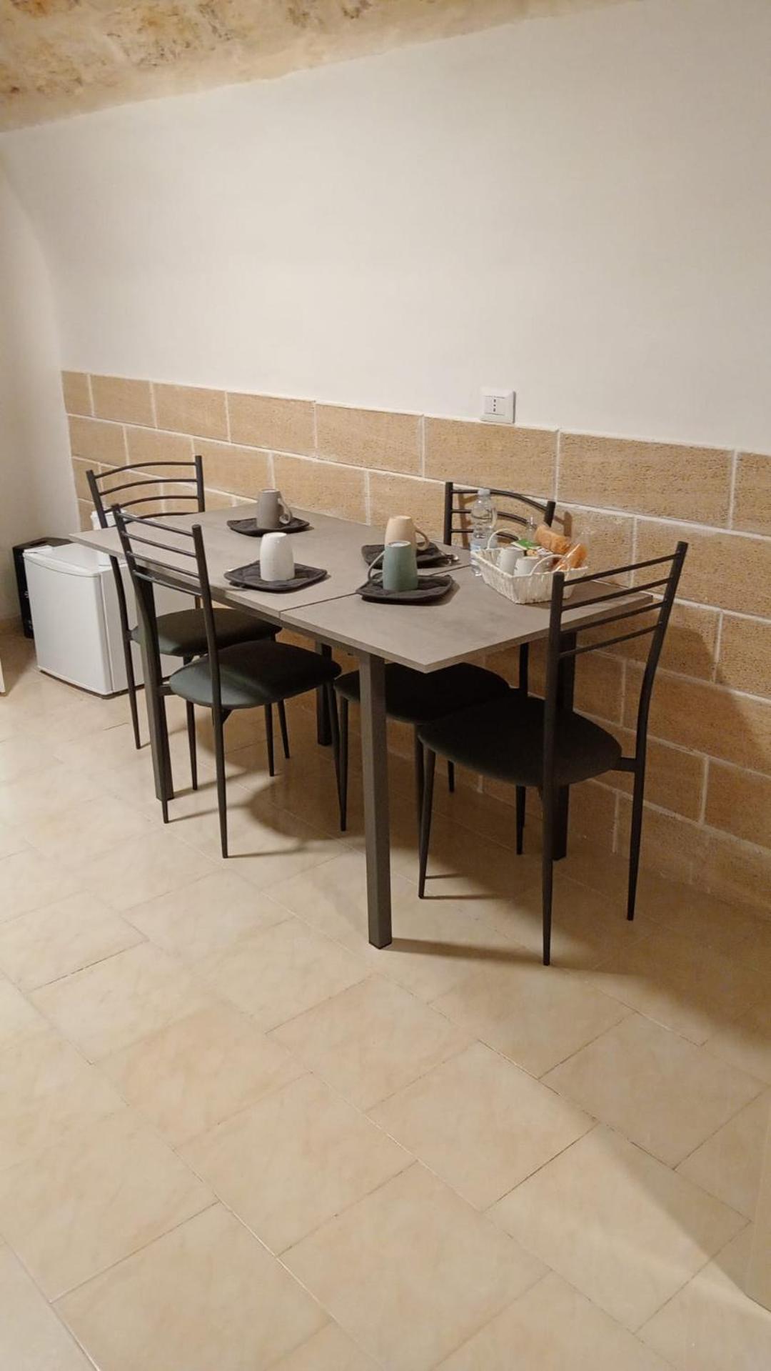 Di Fronzo Guest House A Triggiano Buitenkant foto